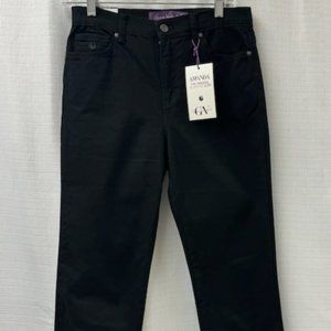NWT- Gloria Vanderbilt Black Slimming Jeans 6P Average